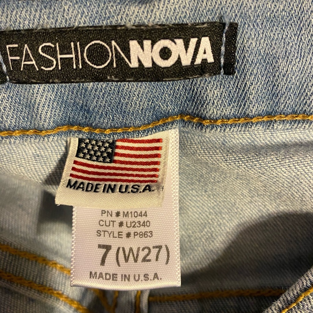 Fashion nova light denim skinny jeans - Picture 3 of 3